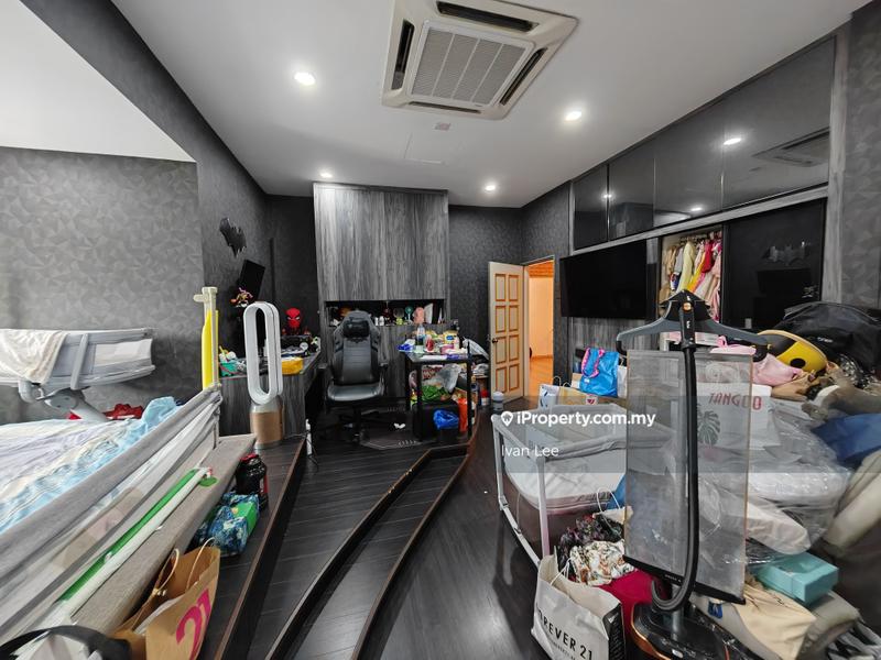Rumah Berkembar untuk Dijual di Kelana Jaya, Petaling Jaya oleh Ivan Lee - iProperty.com.my