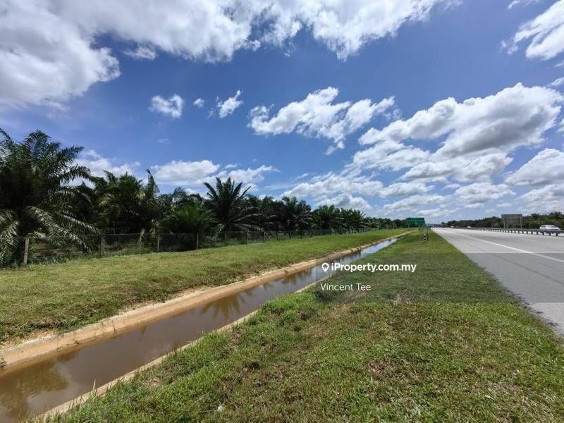 For Sale - 4 Acres Freehold Facing Mainroad Wce Highway Hutan Melintang