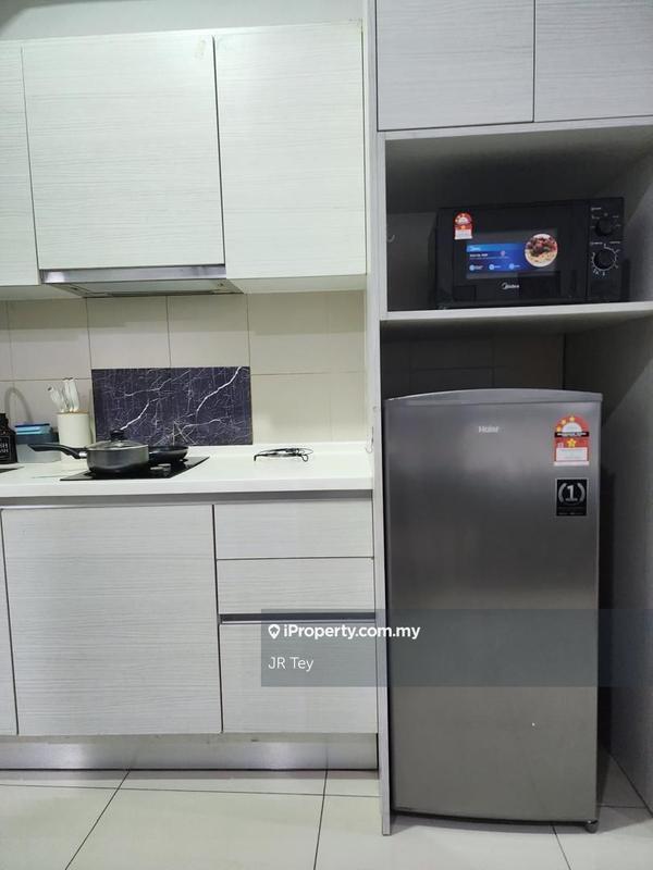 For Sale - i-SOHO @ i-City