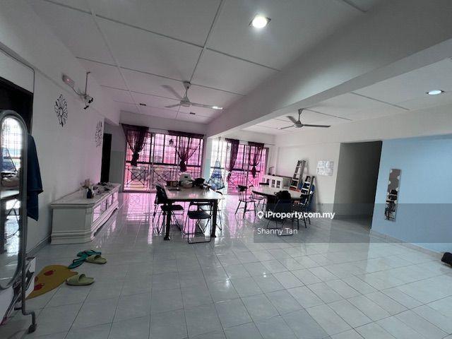 For Sale - Forest Green