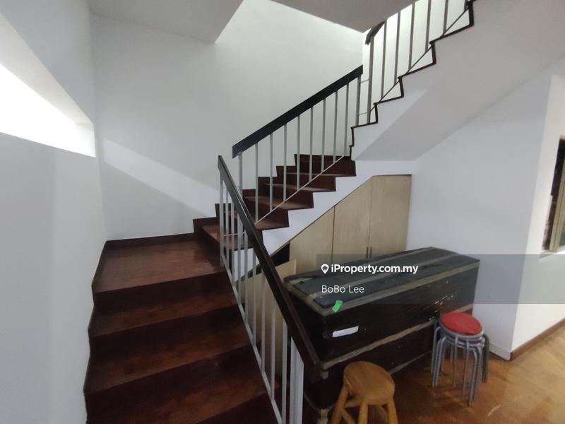 Rumah Berangkai 2 Tingkat untuk Dijual di Taman Overseas Union (Taman Oug), Jalan Klang Lama (Old Klang Road) oleh BoBo Lee - iProperty.com.my