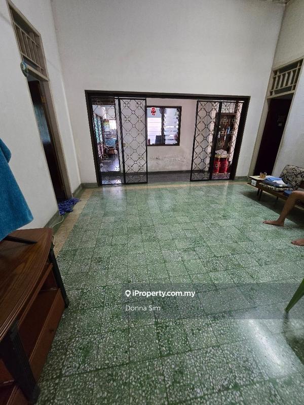 Bungalow House for Sale in Federal Hill, Bangsar by Donna Sim - iProperty.com.my