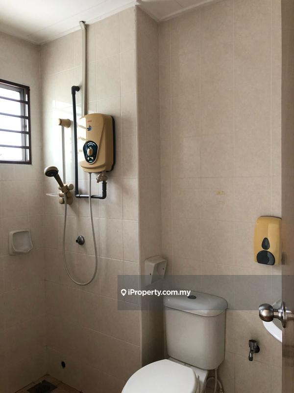 Rumah Teres 2-Tingkat untuk Dijual di Kota Kemuning, Shah Alam oleh Christine Lam - iProperty.com.my