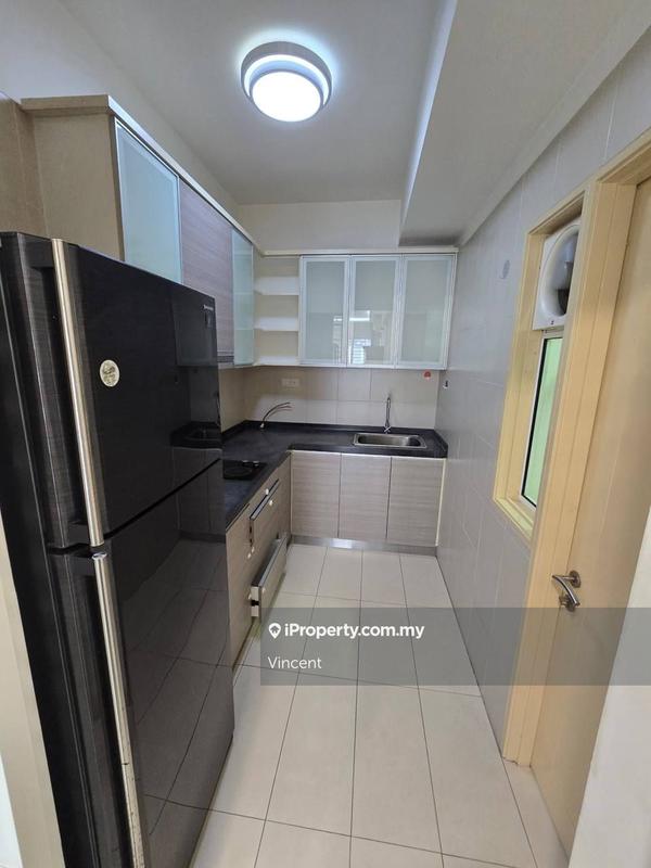 For Rent - Tiara Mutiara / The Crown