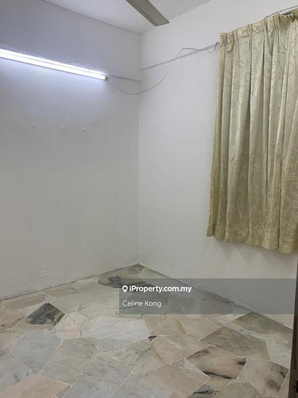 Rumah Bandar untuk Dijual di Taman Bukit Teratai, Ampang oleh Celine Kong - iProperty.com.my