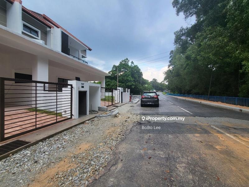 Rumah Berangkai 2 Tingkat untuk Dijual di Taman Overseas Union (Taman Oug), Jalan Klang Lama (Old Klang Road) oleh BoBo Lee - iProperty.com.my