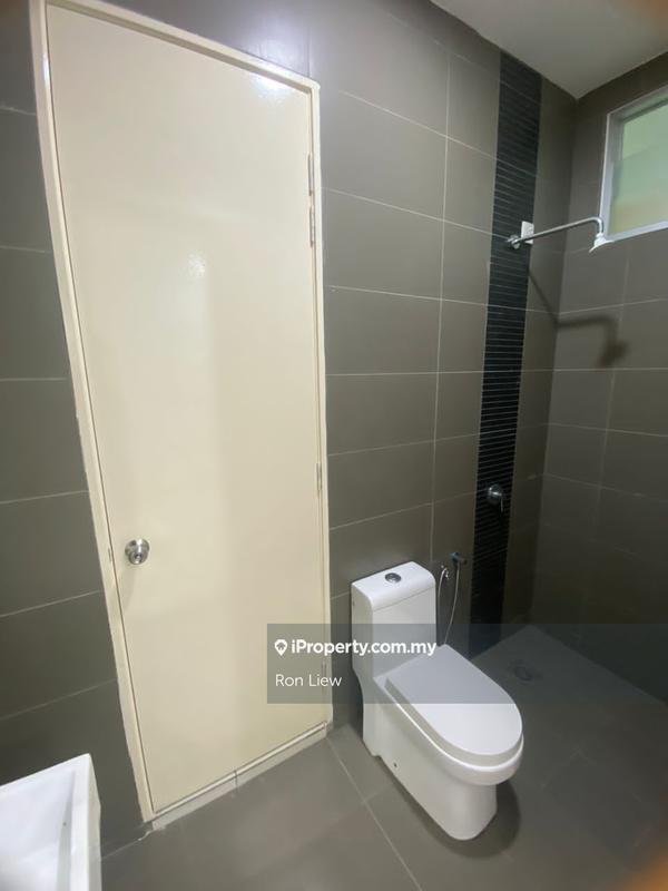 Rumah Teres 2-Tingkat untuk Dijual di Bandar Putra Permai, Seri Kembangan oleh Ron Liew - iProperty.com.my