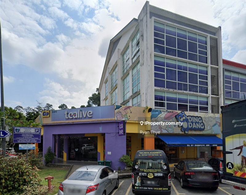 For Sale - 3 Storey Corner Lot, Sell Below Market Value!