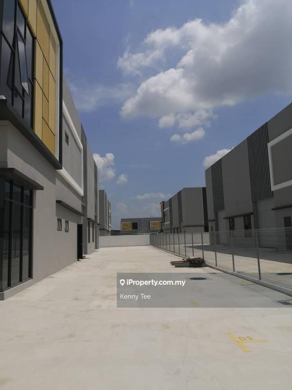 Semi-D Factory for Sale in Sg Gadut, Senawang by Kenny Tee - iProperty.com.my