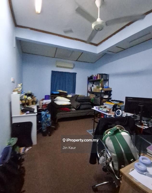 Rumah Teres untuk Dijual di Usj 2, Subang Jaya oleh Jin Kaur - iProperty.com.my