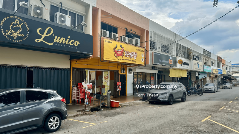 For Sale - 2 Storey Shop @ Damansara Jaya , Fully Tenanted Unit & Potential ROI 4.5%