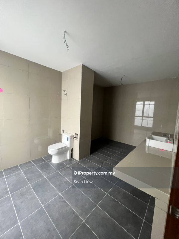 Rumah Berangkai 3.5 Tingkat untuk Disewa di Empire Residence , Damansara Perdana, Damansara Perdana oleh Sean Liew - iProperty.com.my