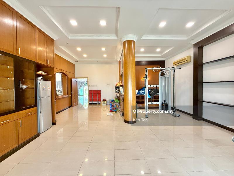 Bungalow House for Sale in Petaling Jaya, Selangor by Ken Tan - iProperty.com.my