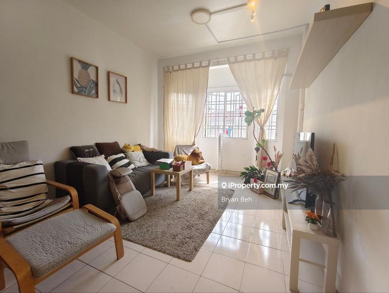 For Rent - Mewah Court