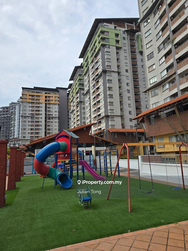 Condominium for Rent in Perdana Exclusive by Julian Tong - iProperty.com.my