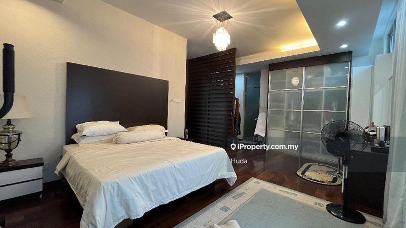 Rumah Berkembar untuk Dijual di Jalan Cahaya, Sungai Penchala oleh Huda - iProperty.com.my