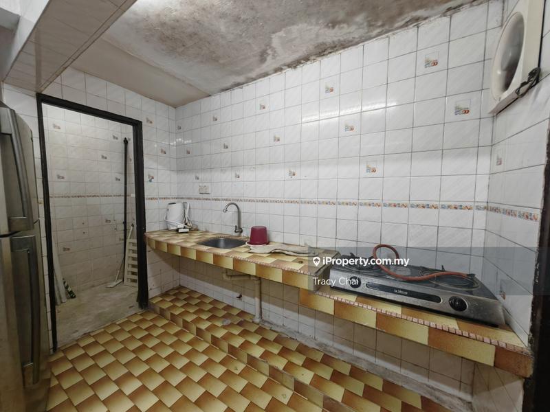 Rumah Berangkai 2.5 Tingkat untuk Dijual di Taman Sri Sinar, Segambut oleh Tracy Chai - iProperty.com.my