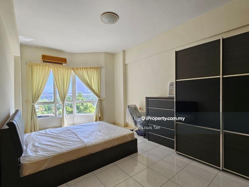 Kondominium untuk Dijual di Gold Coast Resort Condominium oleh Louis Tan - iProperty.com.my