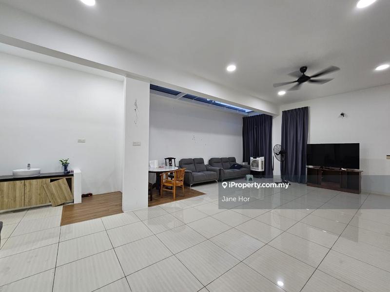 3-storey Terraced House for Sale in 16 Sierra, Puchong by Jane Hor - iProperty.com.my
