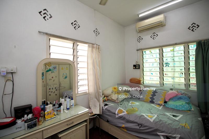 Bungalow House untuk Dijual di Seksyen 12, Petaling Jaya oleh Cooper Chow - iProperty.com.my