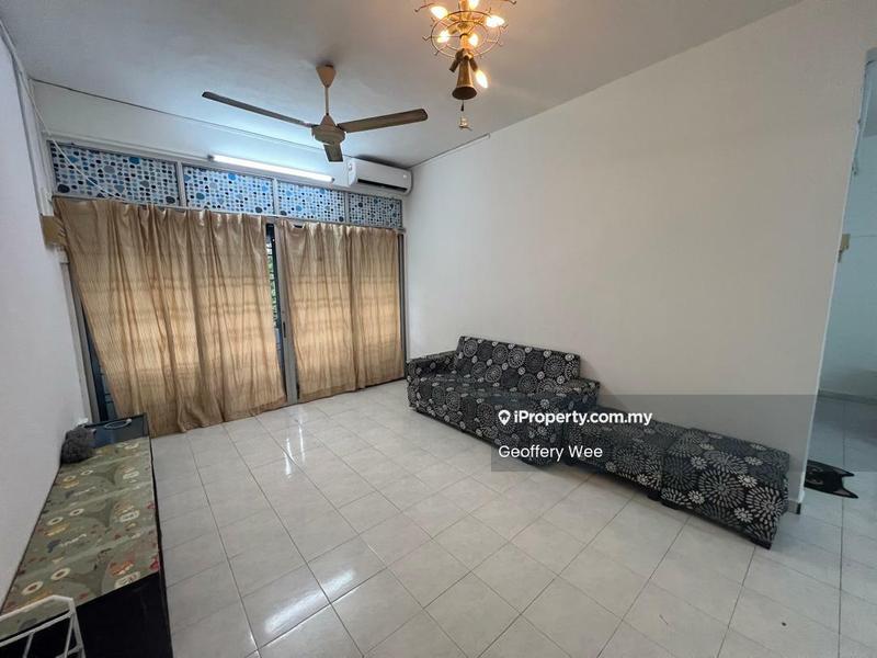 Pangsapuri untuk Disewa di Pangsapuri Bakti oleh Geoffery Wee - Living Room - iProperty.com.my