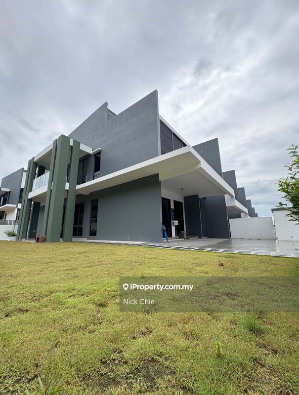Rumah Teres 2-Tingkat untuk Dijual di Taman Connaught, Cheras oleh Nick Chin - iProperty.com.my