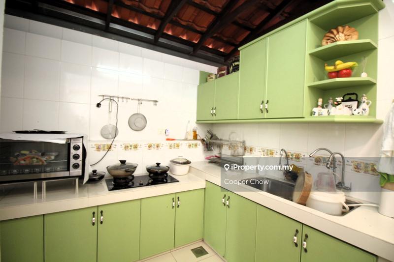 Bungalow House for Sale in Kelana Jaya, Petaling Jaya by Cooper Chow - iProperty.com.my