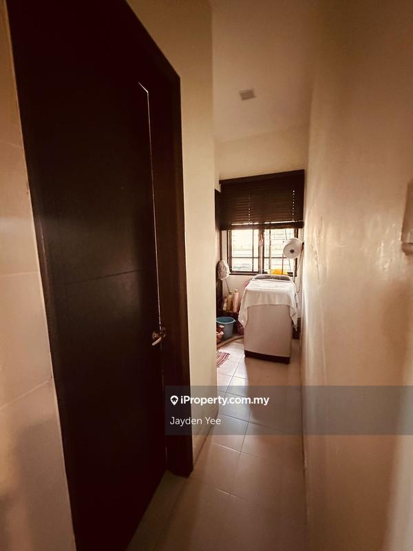 Semi-Detached House for Sale in Taman Yarl, Jalan Klang Lama (Old Klang Road) by Jayden Yee - iProperty.com.my