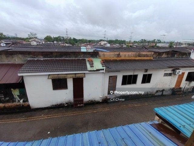 Shop / Office for Rent in Taman Ungku Tun Aminah, Skudai by CY Chew - iProperty.com.my