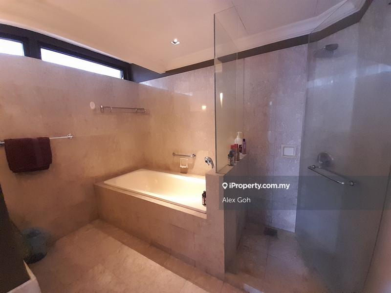 Residensi Servis untuk Dijual di Berjaya Times Square oleh Alex Goh - iProperty.com.my