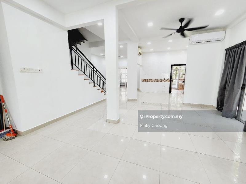 2.5-storey Terraced House for Sale in Valencia, Sungai Buloh by Pinky Choong - iProperty.com.my