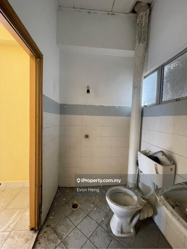 Rumah Pangsa untuk Dijual di Taman Serdang Perdana oleh Evon Heng - iProperty.com.my