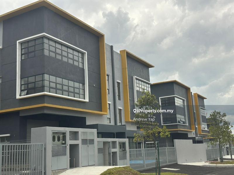Kilang Berkembar untuk Dijual di SERI PUTRA, BUKIT MAHKOTA, KUALA KLAWANG, LENGGENG, Nilai oleh Andrew Yap - iProperty.com.my