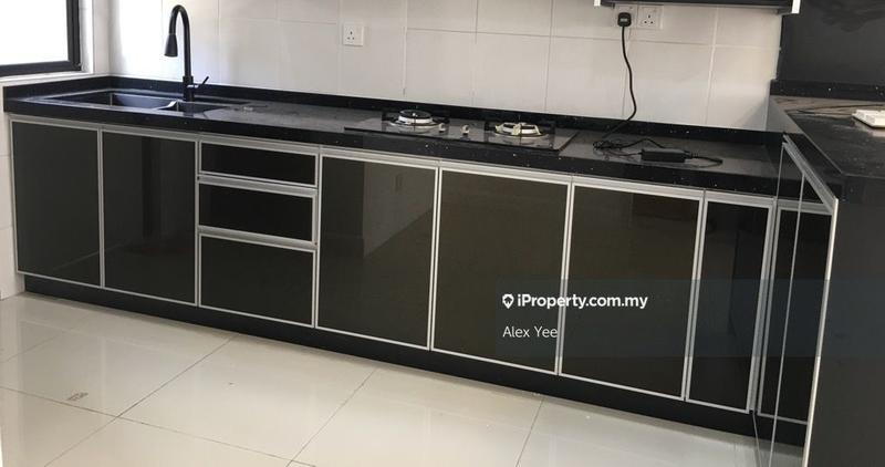 2-storey Terraced House untuk Dijual di Freehold 2 Sty House at Bdr Mahkota Banting, Banting oleh Alex Yee - iProperty.com.my