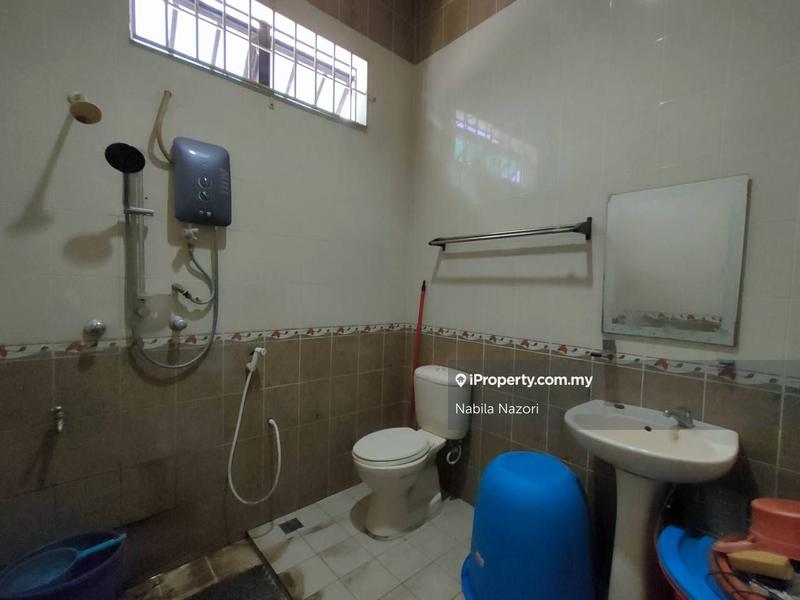 Banglo untuk Dijual di Pasir Hor, Kota Bharu oleh Nabila Nazori - iProperty.com.my