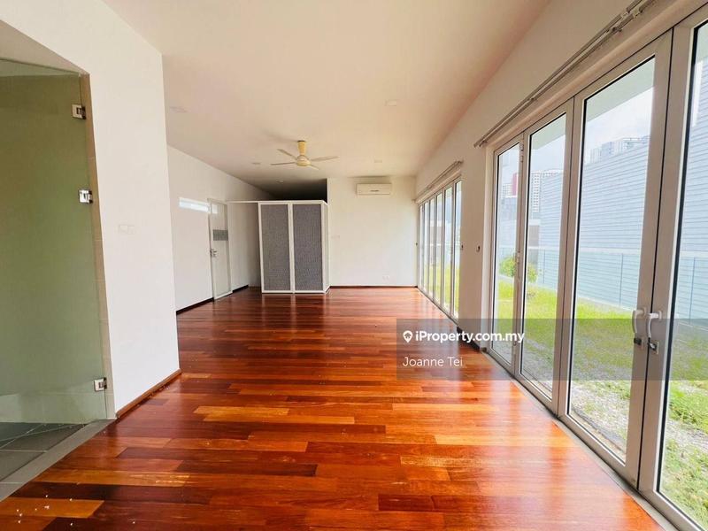 Bungalow House for Sale in Lakefront Villa, Cyberjaya by Joanne Tei - iProperty.com.my