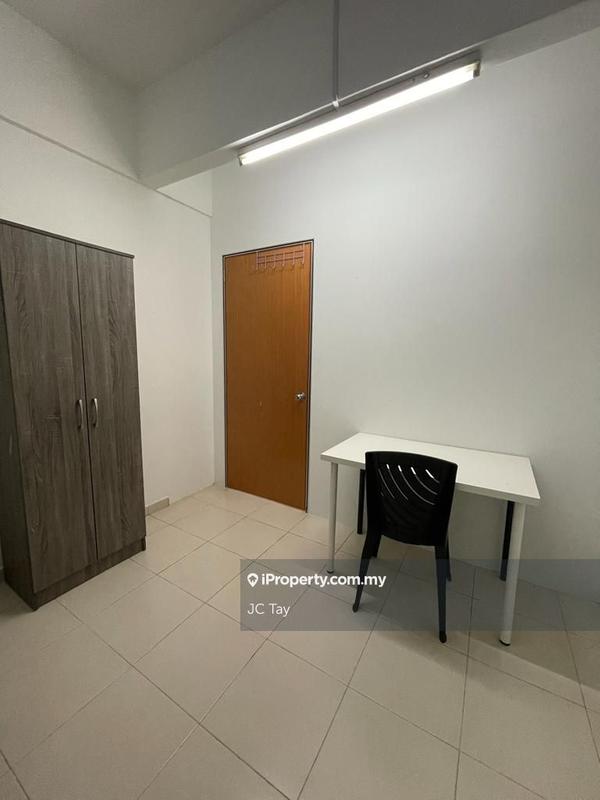 Pangsapuri untuk Disewa di Suria Apartment oleh JC Tay - iProperty.com.my