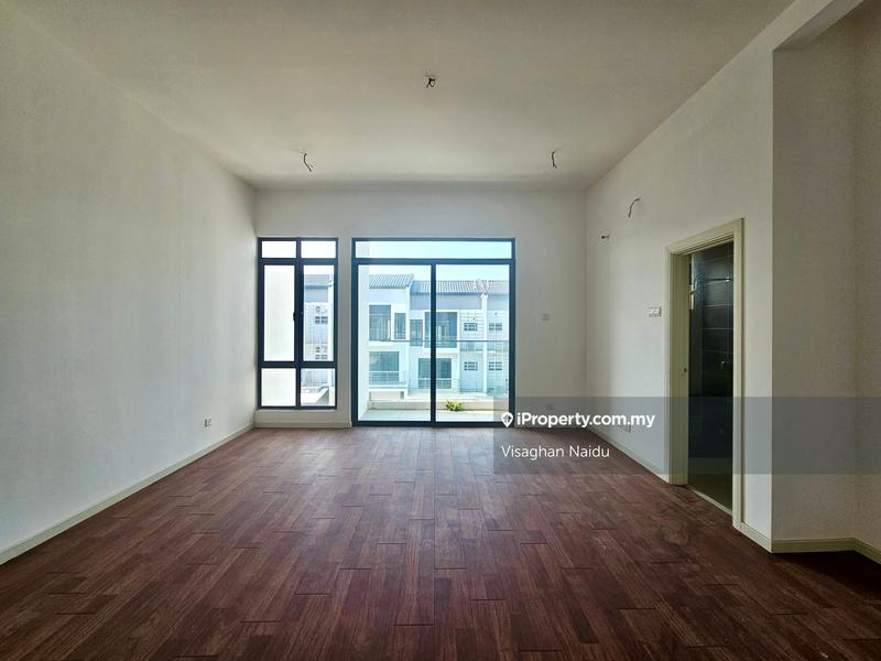 Rumah Teres 2.5-Tingkat untuk Dijual di Taman Tasik Residensi (Lake Club Parkhome), Rawang oleh Visaghan Naidu - iProperty.com.my