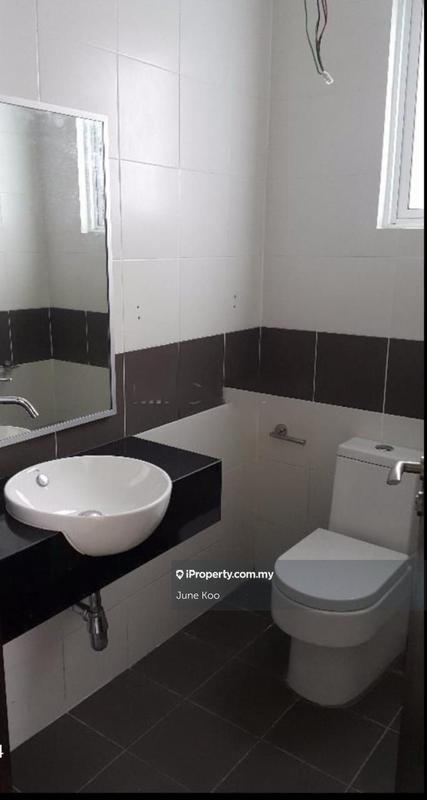 Bungalow House for Sale in villa height, Seri Kembangan by June Koo - iProperty.com.my