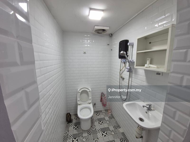 Rumah Berangkai 1 Tingkat untuk Disewa di Seksyen 8, Petaling Jaya oleh Jennifer Tee - iProperty.com.my