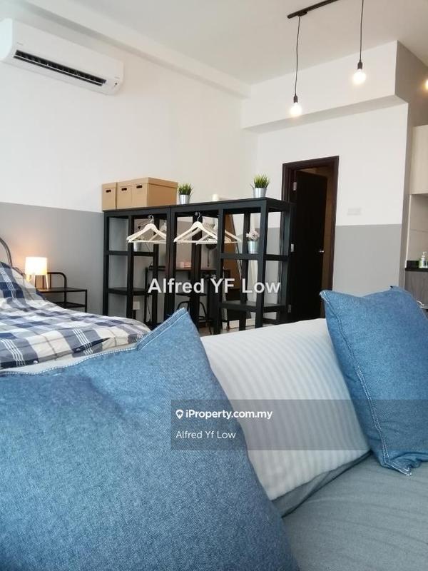 Kediaman Servis untuk Dijual di Molek Regency oleh Alfred Yf Low - iProperty.com.my
