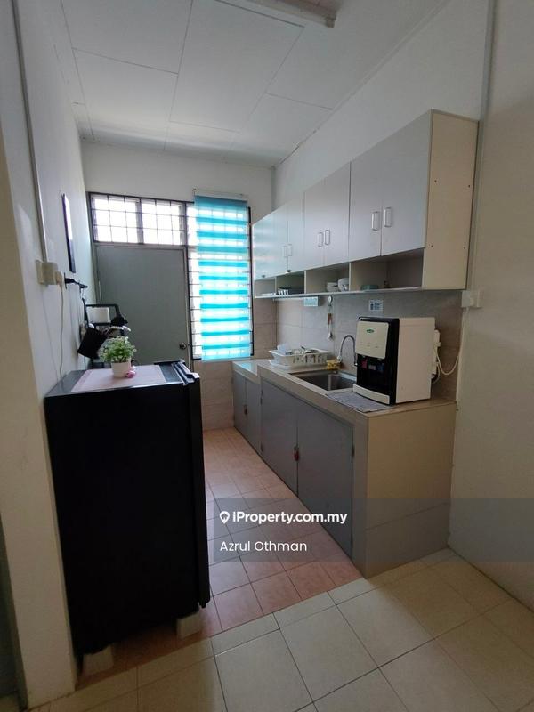Rumah Teres 1-Tingkat untuk Dijual di Taman Intan Duyung, Port Dickson oleh Azrul Othman - Kitchen - iProperty.com.my