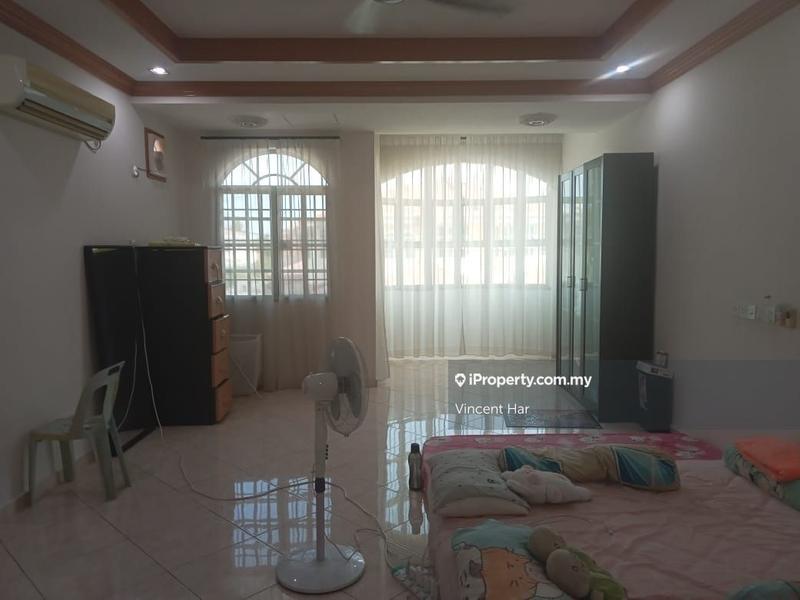2.5-storey Terraced House for Sale in Taman Limau, Sitiawan by Vincent Har - iProperty.com.my