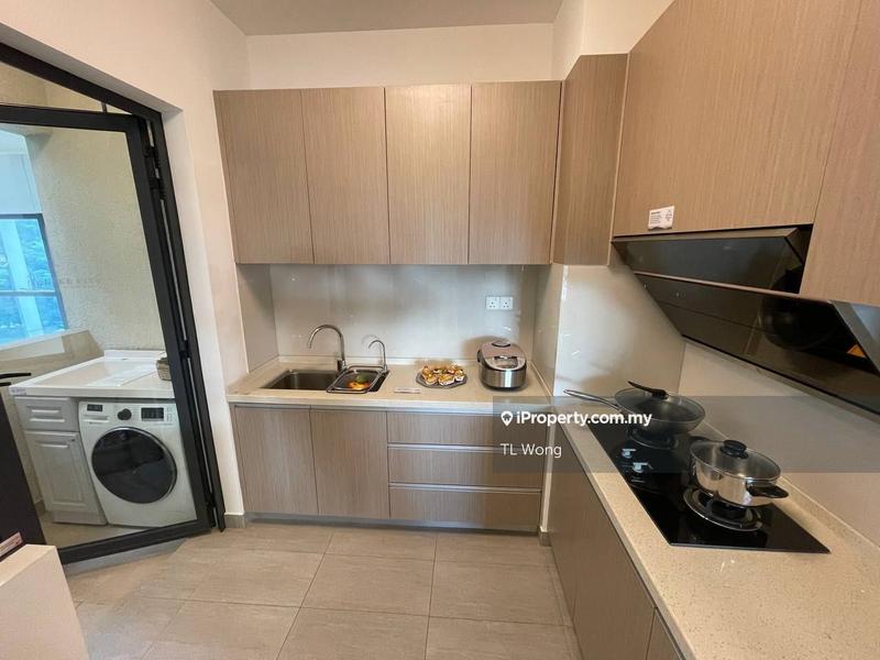 For Sale - Baron Residence @ Lake City