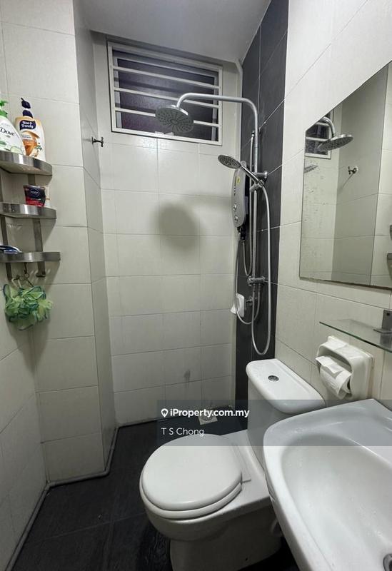 Townhouse for Sale in Bandar Saujana Putra, Tanjong Duabelas by T S Chong - iProperty.com.my