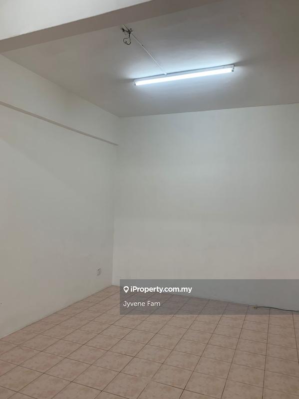 For Sale - Evergreen Park Acorn & Hazel