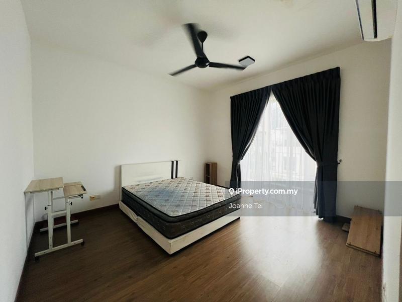 3-storey Terraced House for Sale in LakePoint Residence, Cyberjaya by Joanne Tei - iProperty.com.my