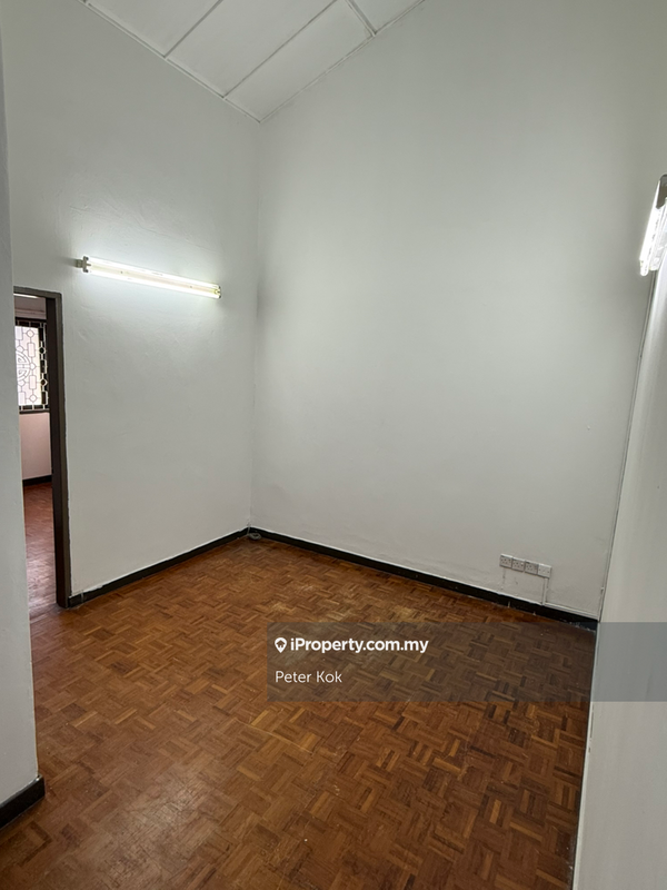 Rumah Berangkai 2 Tingkat untuk Dijual di SS2, Petaling Jaya oleh Peter Kok - iProperty.com.my