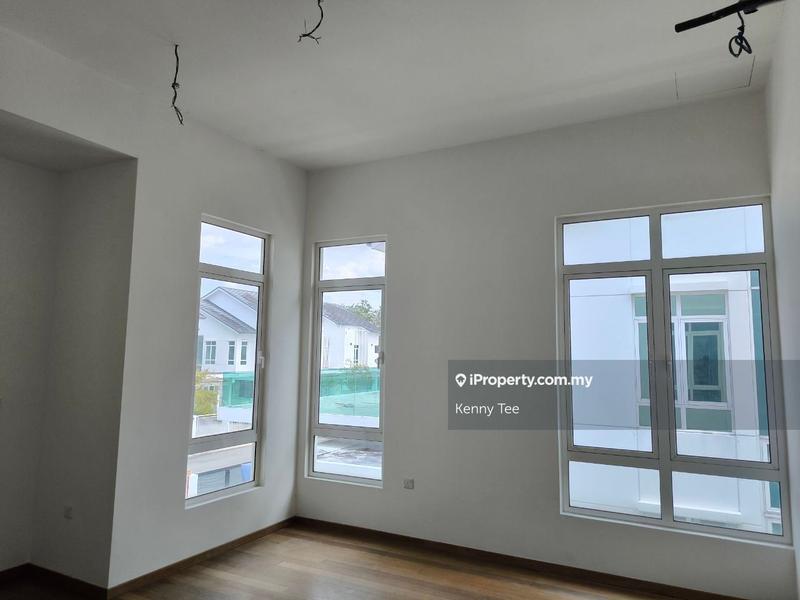 Semi-Detached House for Sale in Hijayu 2 Resort Homes, Bandar Sri Sendayan by Kenny Tee - iProperty.com.my