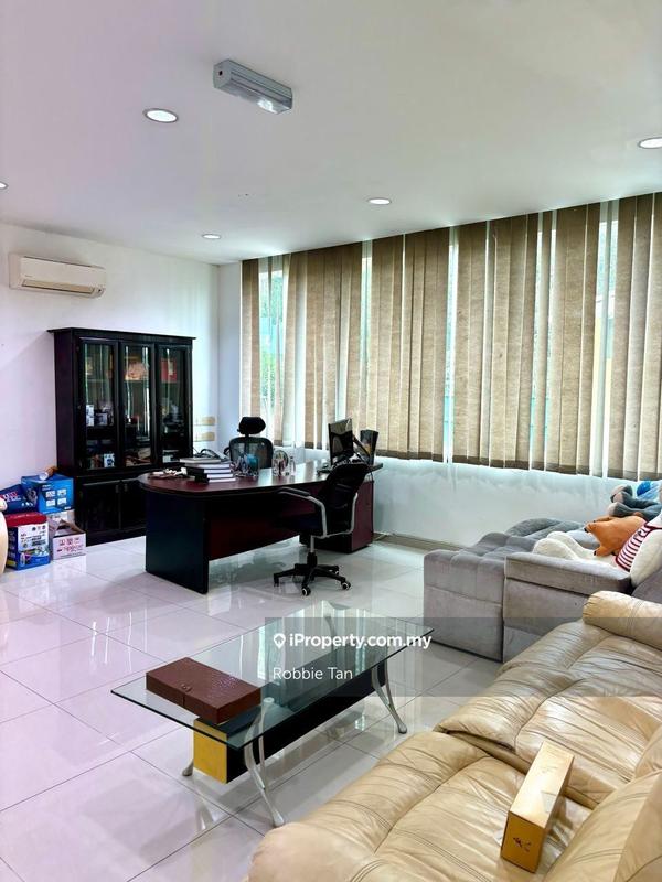 Kilang Berkembar untuk Disewa di Bandar Seri Alam, Masai oleh Robbie Tan - iProperty.com.my